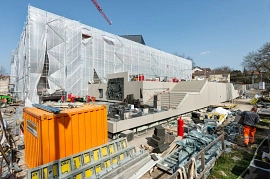 01.04.2021: Südseite mit Terrasse