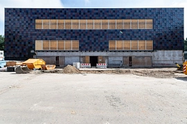 02.09.2021: Die Stadthalle hat ihre Kacheln wieder