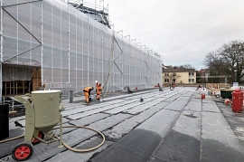 03.12.2020: Südseite mit Terrasse