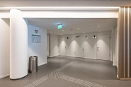 12.10.2023: Durchgang zu den Toiletten