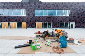 25.11.2021: Dämmarbeiten auf der Terrasse