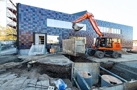 28.10.2021: Arbeit an Gräben für Leitungen