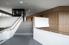 29.09.2023: Blick von der Galerie hinauf ins Galeriegeschoss